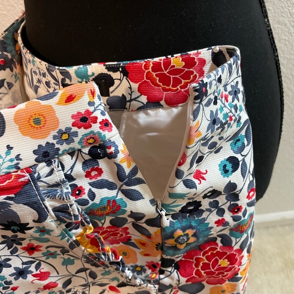 NWT Loft shorts size 6 - Picture 3 of 6